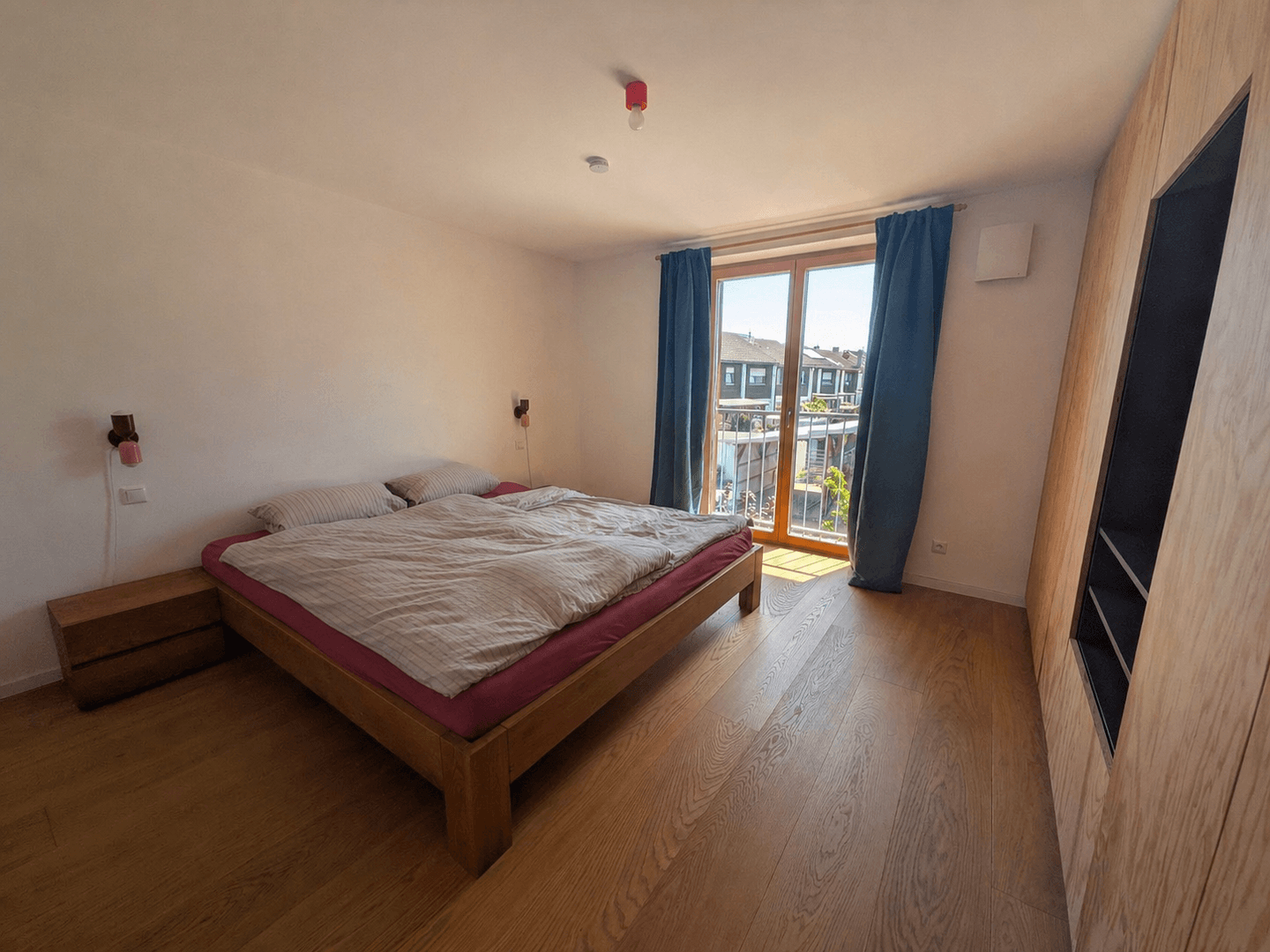 Predaj domu 178 m², pozemok 595 m², Landshut, Bavorsko Predaj domu 178 m², pozemok 595 m², Landshut, Bavorsko