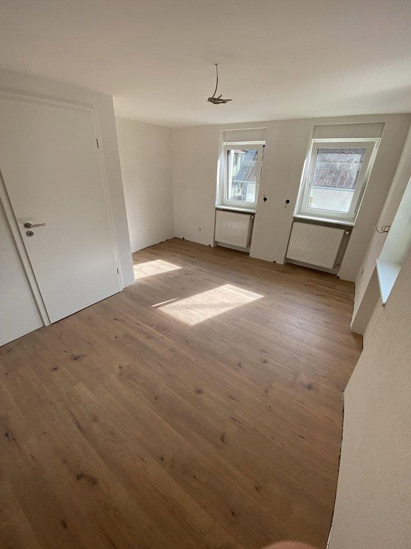 Predaj domu 130 m², pozemok 88 m², Schloßstraße 5, Stromberg, Porýnie-Falcko Predaj domu 130 m², pozemok 88 m², Schloßstraße 5, Stromberg, Porýnie-Falcko