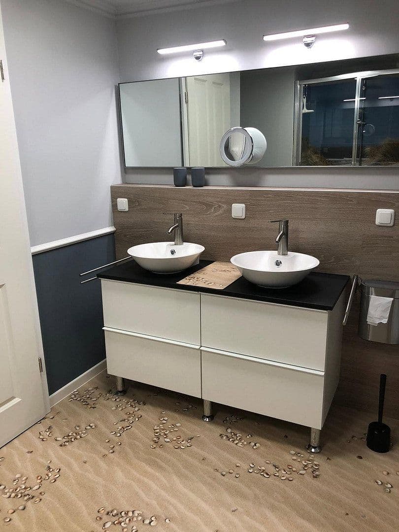 Predaj domu 206 m², pozemok 320 m², Lange Straße 3 - 5, Wangerland, Dolné Sasko Predaj domu 206 m², pozemok 320 m², Lange Straße 3 - 5, Wangerland, Dolné Sasko