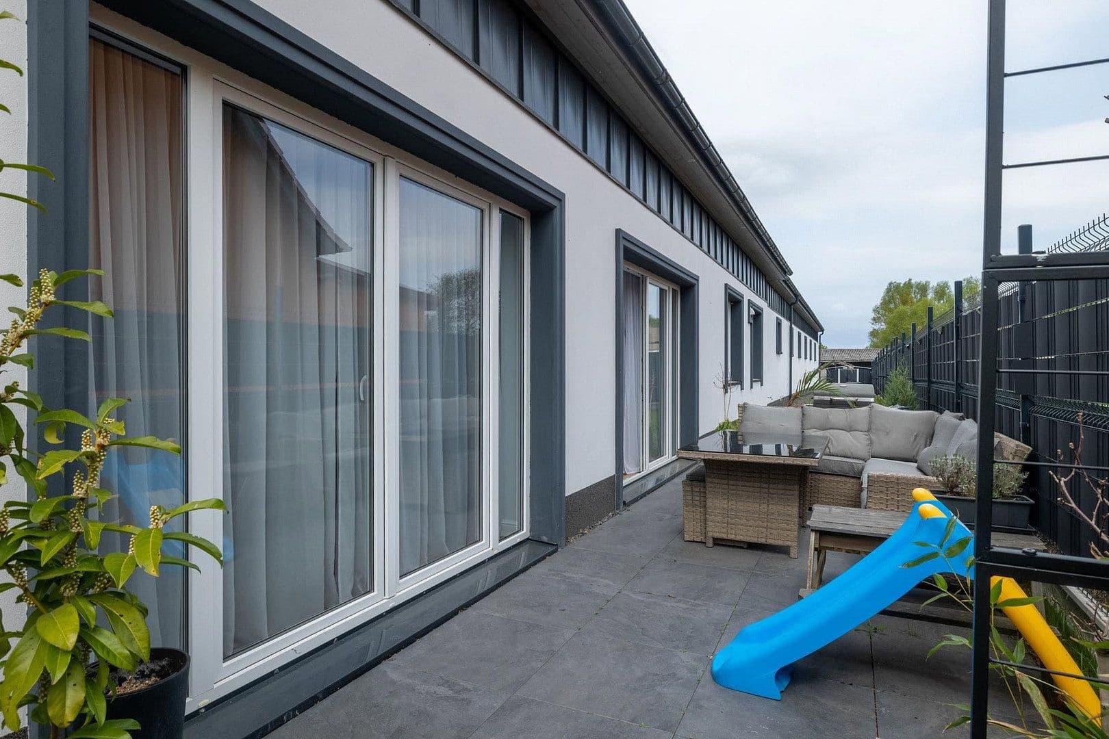 Predaj domu 391 m², pozemok 991 m², Dorfstrasse 10, Berlin, Berlín Predaj domu 391 m², pozemok 991 m², Dorfstrasse 10, Berlin, Berlín