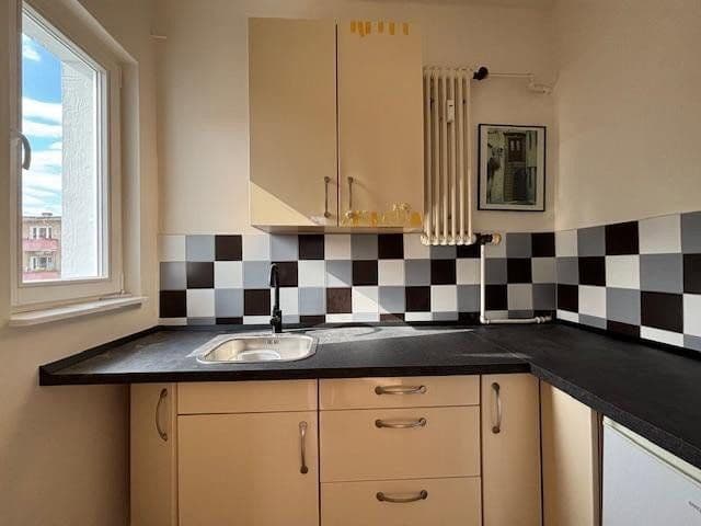 Predaj bytu 1-izbový 32 m², Berlin, Berlín Predaj bytu 1-izbový 32 m², Berlin, Berlín