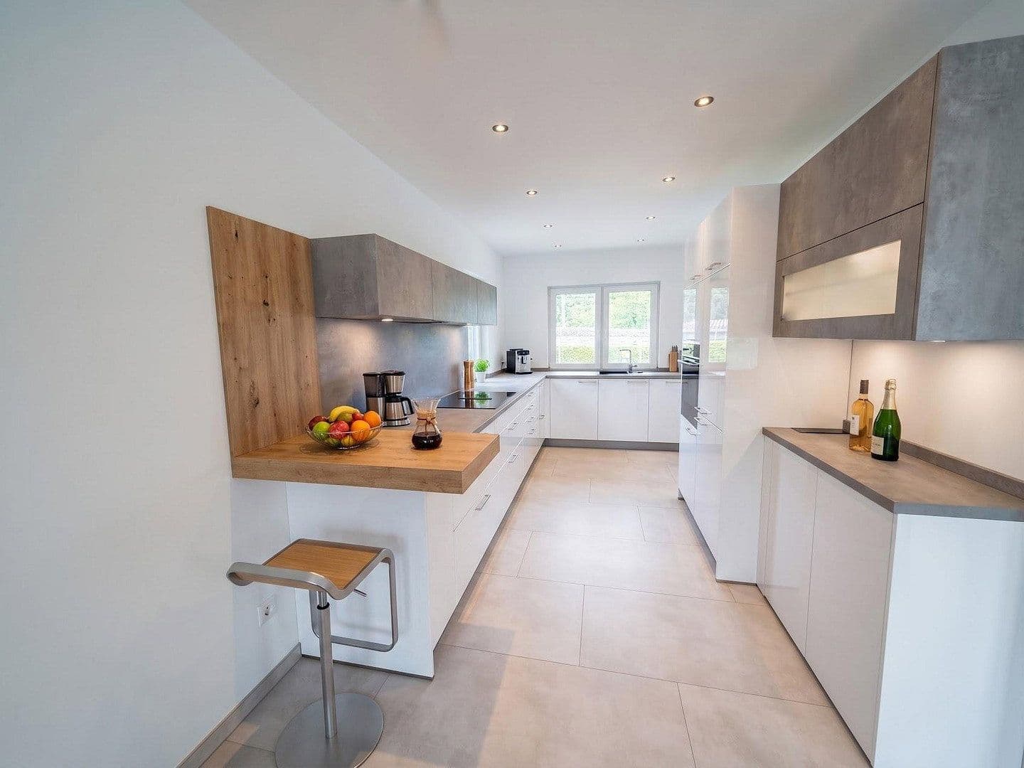 Prenájom domu 185 m², pozemok 460 m², Rurberger Straße 30, Simmerath, Severné Porýnie - Westfálsko Prenájom domu 185 m², pozemok 460 m², Rurberger Straße 30, Simmerath, Severné Porýnie - Westfálsko