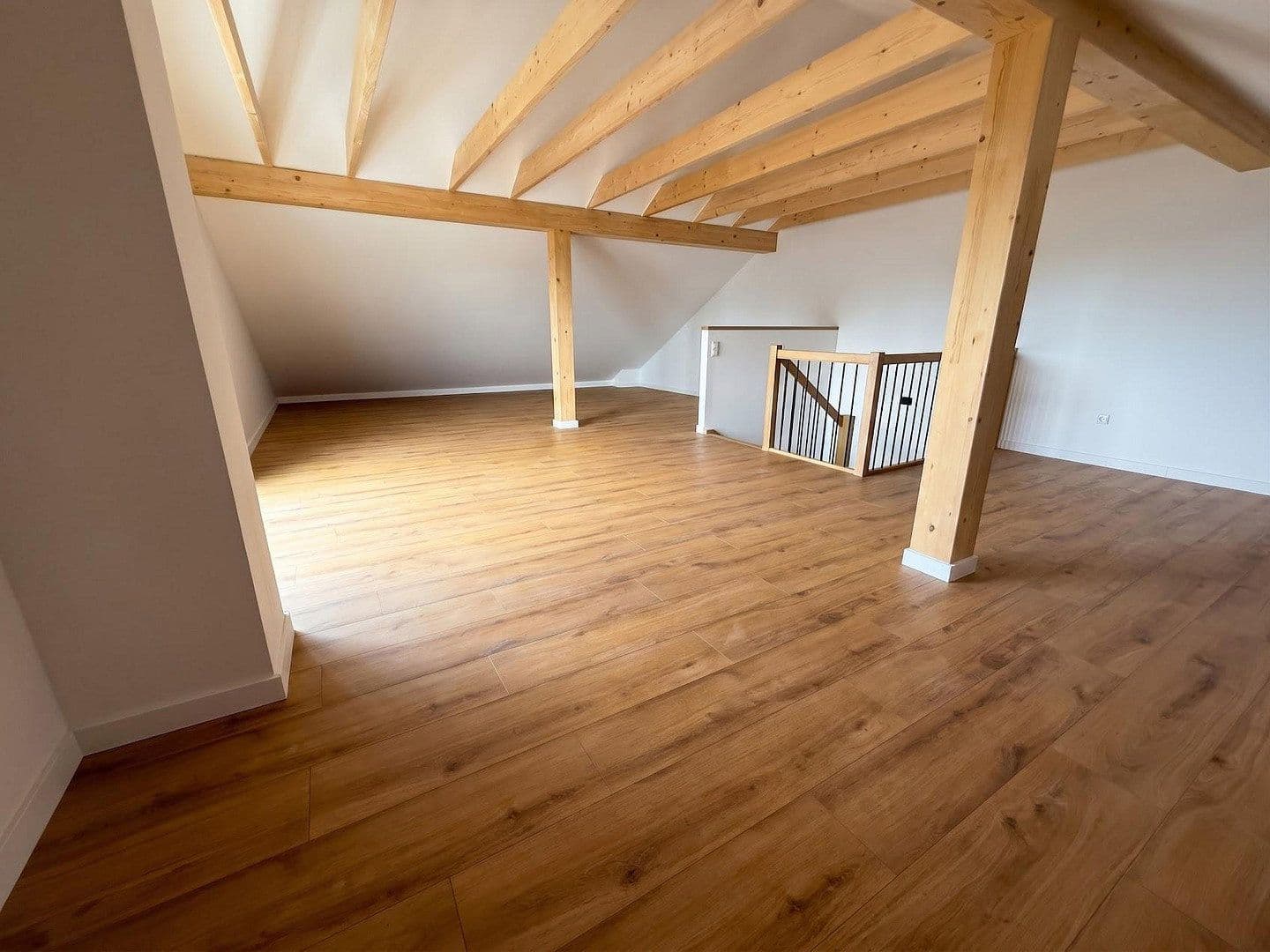 Prenájom domu 185 m², pozemok 460 m², Rurberger Straße 30, Simmerath, Severné Porýnie - Westfálsko Prenájom domu 185 m², pozemok 460 m², Rurberger Straße 30, Simmerath, Severné Porýnie - Westfálsko