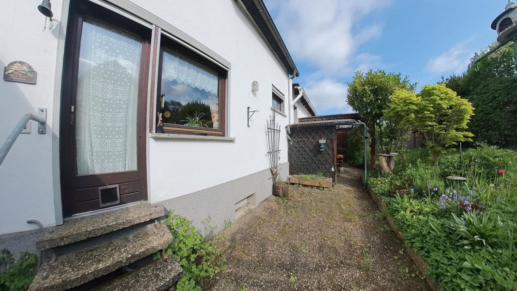 Predaj domu 95 m², pozemok 390 m², Herborn, Hesensko Predaj domu 95 m², pozemok 390 m², Herborn, Hesensko
