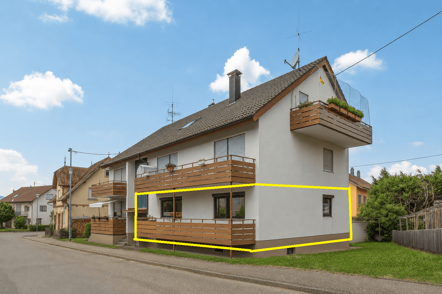 Prenájom bytu 3-izbový 85 m², Brühlstr. 13, Beuren, Bádensko-Wurttembersko Prenájom bytu 3-izbový 85 m², Brühlstr. 13, Beuren, Bádensko-Wurttembersko
