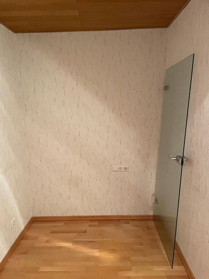 Predaj domu 200 m², pozemok 177 m², Affalterbacher Straße 16, Remseck am Neckar, Bádensko-Wurttembersko Predaj domu 200 m², pozemok 177 m², Affalterbacher Straße 16, Remseck am Neckar, Bádensko-Wurttembersko