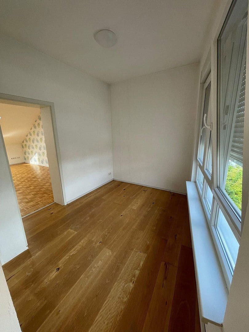 Predaj domu 200 m², pozemok 177 m², Affalterbacher Straße 16, Remseck am Neckar, Bádensko-Wurttembersko Predaj domu 200 m², pozemok 177 m², Affalterbacher Straße 16, Remseck am Neckar, Bádensko-Wurttembersko