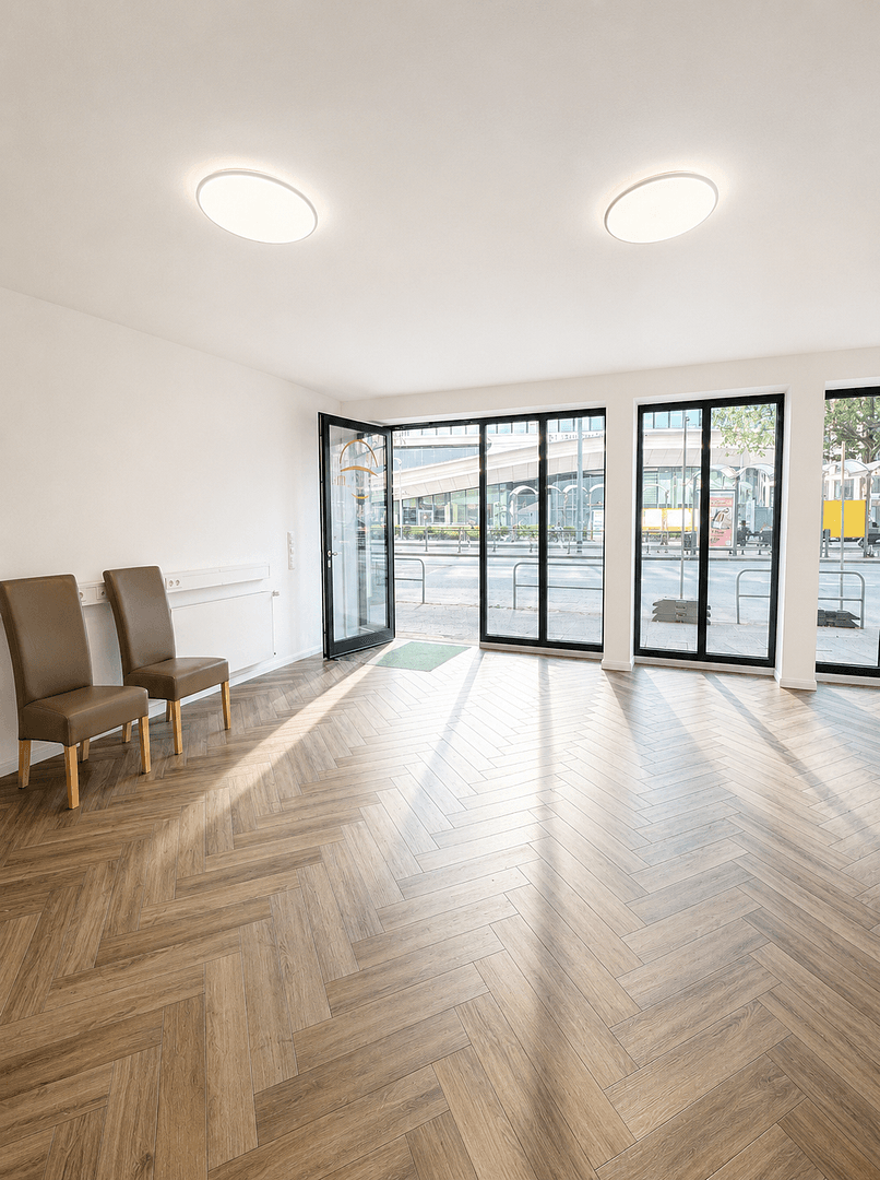 Prenájom kancelárie 115 m², Baselerstrasse 17, Frankfurt, Hesensko Prenájom kancelárie 115 m², Baselerstrasse 17, Frankfurt, Hesensko
