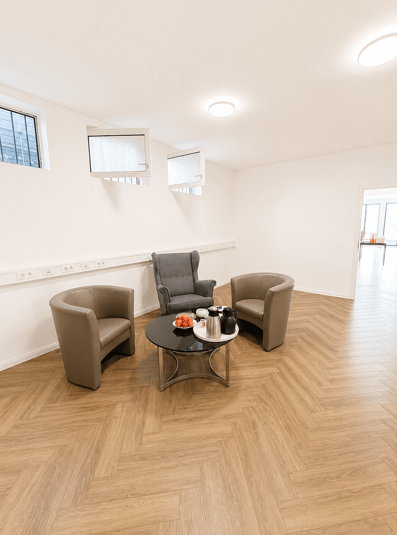 Prenájom kancelárie 115 m², Baselerstrasse 17, Frankfurt, Hesensko Prenájom kancelárie 115 m², Baselerstrasse 17, Frankfurt, Hesensko