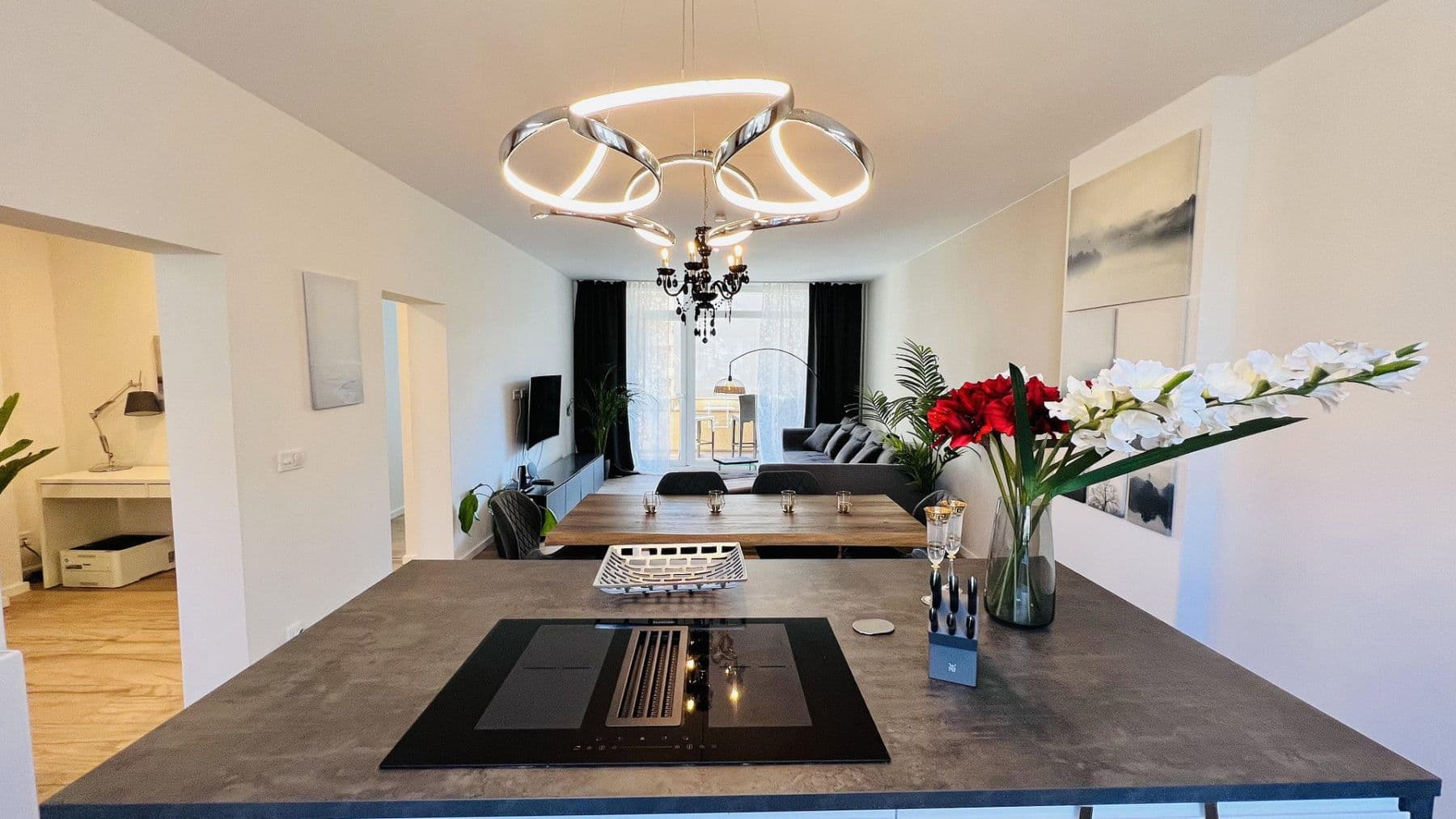Predaj bytu 3-izbový 82 m², Berlin, Berlín Predaj bytu 3-izbový 82 m², Berlin, Berlín