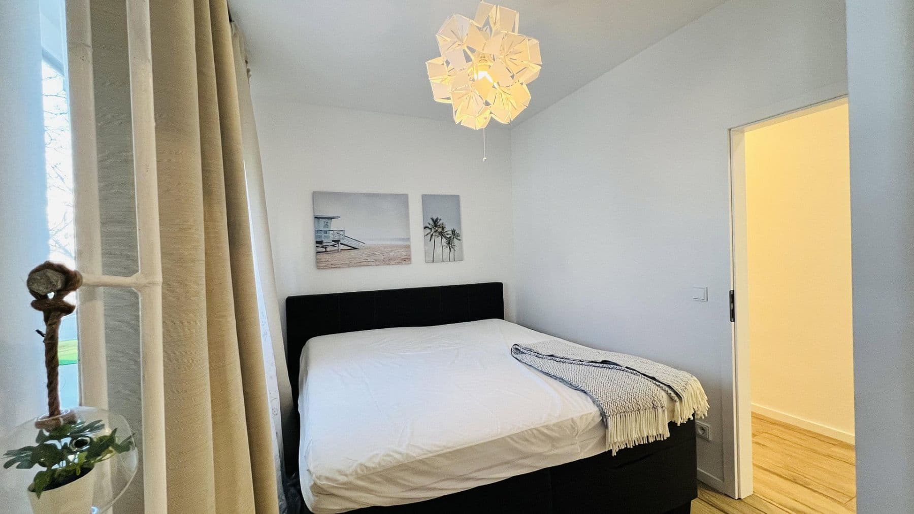 Predaj bytu 3-izbový 82 m², Berlin, Berlín Predaj bytu 3-izbový 82 m², Berlin, Berlín