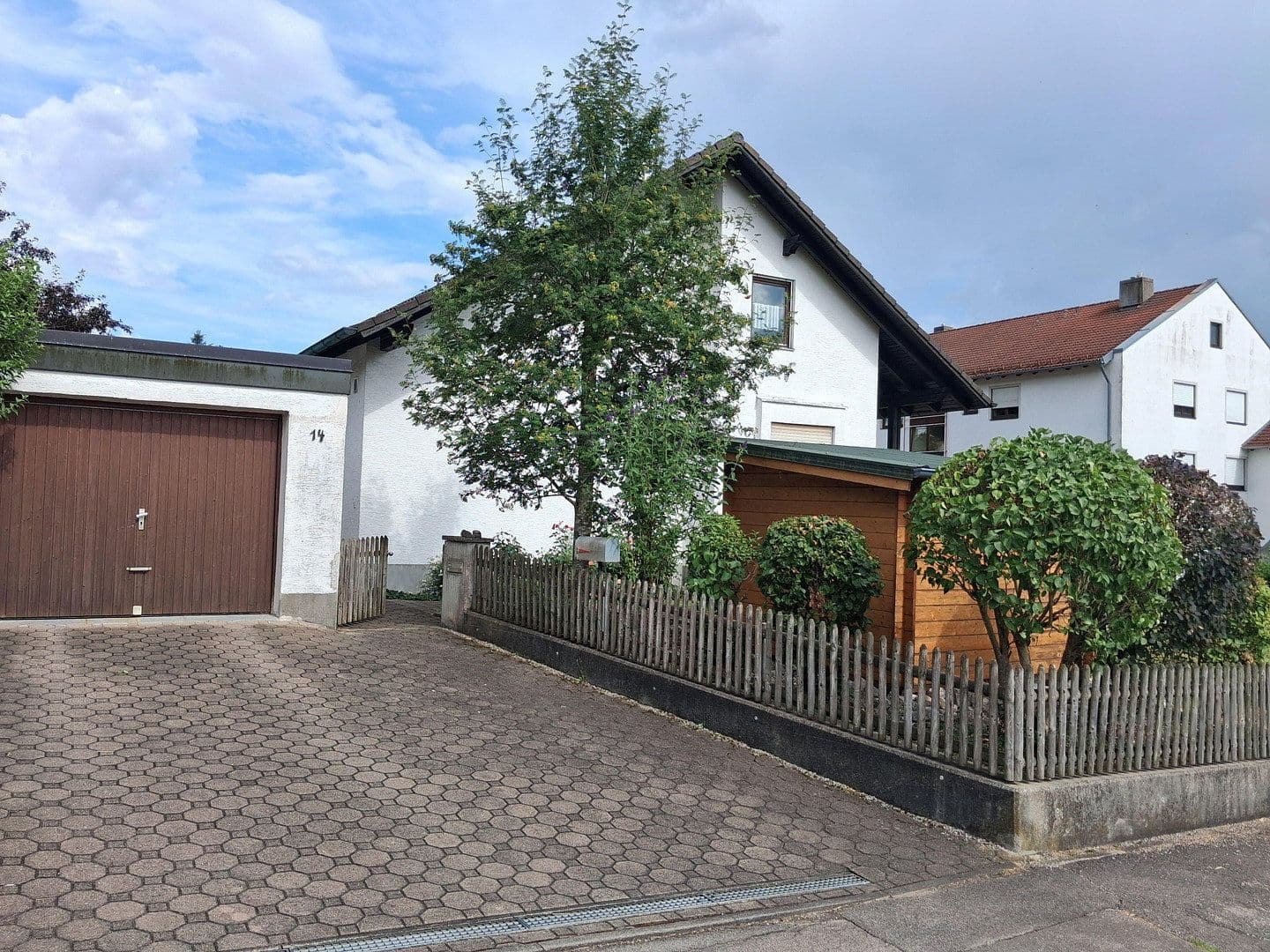Prenájom domu 106 m², pozemok 673 m², Von-Ostrach-Straße 14, Dinkelscherben, Bavorsko Prenájom domu 106 m², pozemok 673 m², Von-Ostrach-Straße 14, Dinkelscherben, Bavorsko