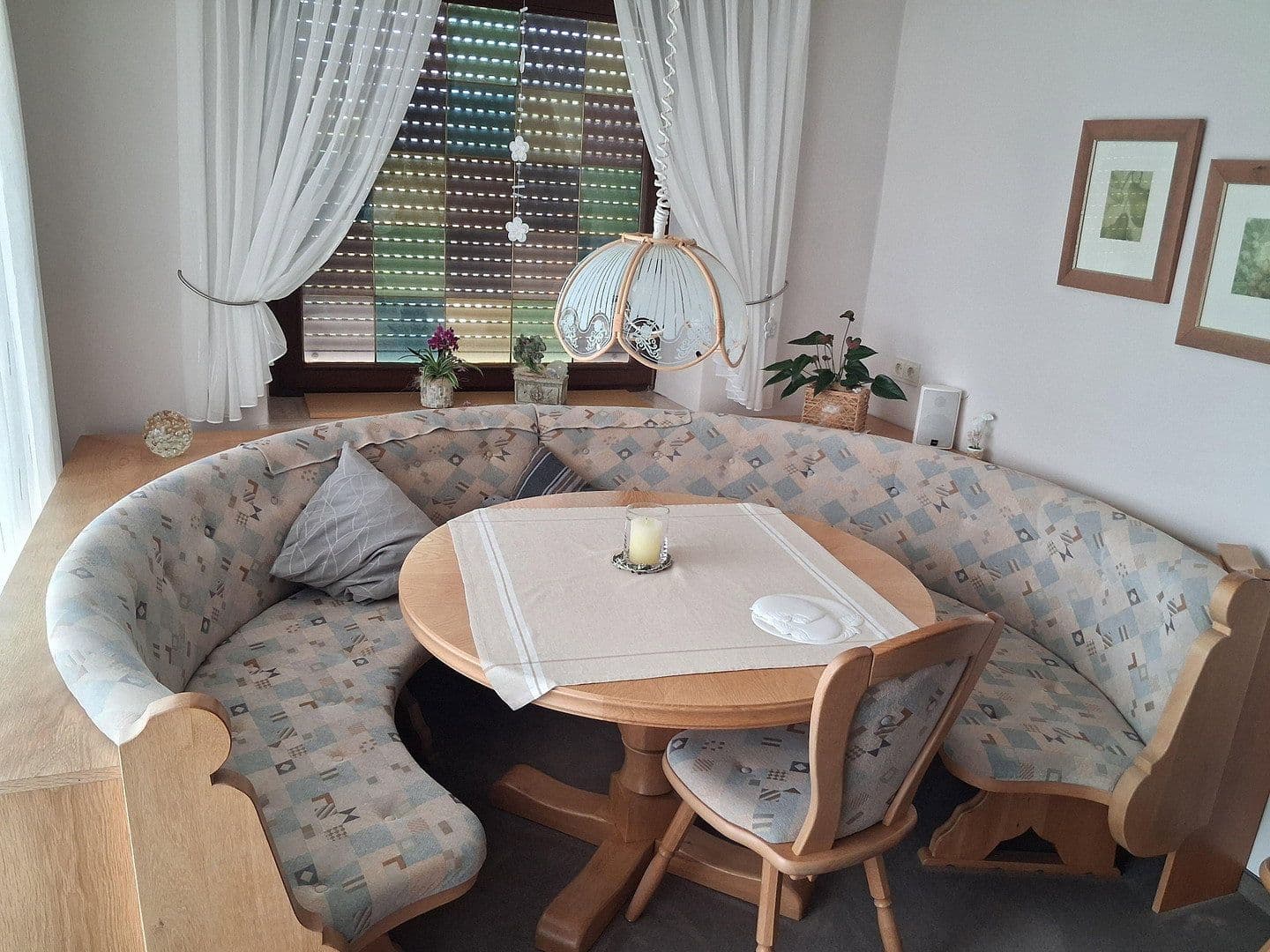 Prenájom domu 106 m², pozemok 673 m², Von-Ostrach-Straße 14, Dinkelscherben, Bavorsko Prenájom domu 106 m², pozemok 673 m², Von-Ostrach-Straße 14, Dinkelscherben, Bavorsko