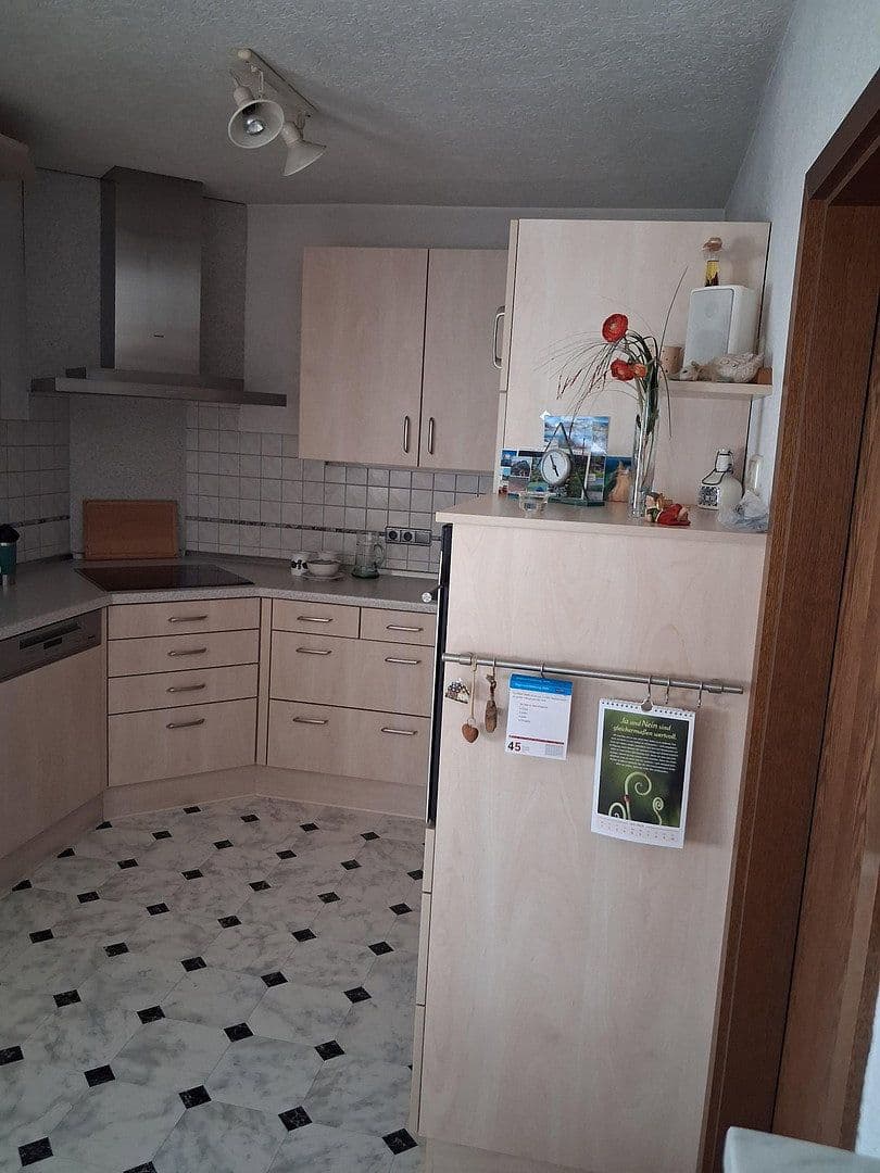 Prenájom domu 106 m², pozemok 673 m², Von-Ostrach-Straße 14, Dinkelscherben, Bavorsko Prenájom domu 106 m², pozemok 673 m², Von-Ostrach-Straße 14, Dinkelscherben, Bavorsko