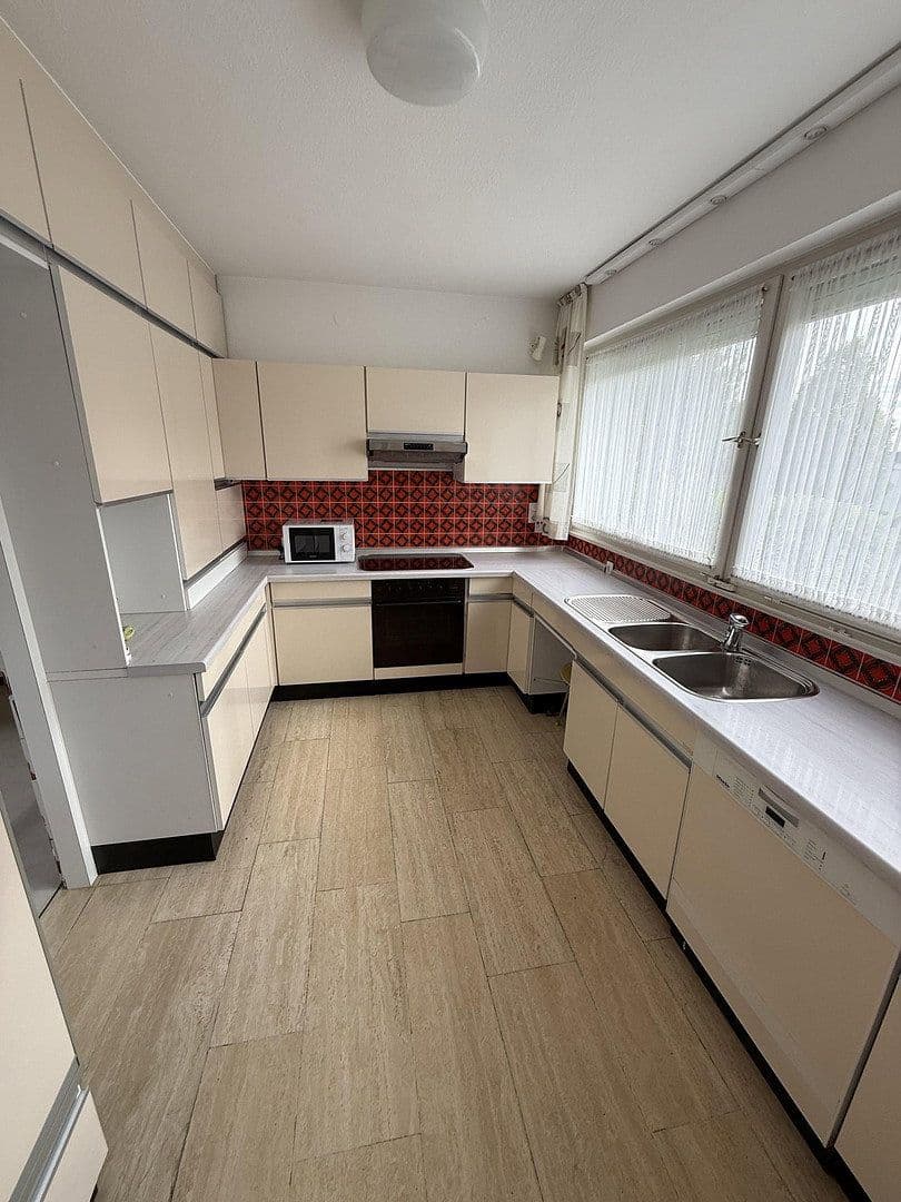 Predaj domu 160 m², pozemok 1.103 m², Vogelwarte 15, Leichlingen, Severné Porýnie - Westfálsko Predaj domu 160 m², pozemok 1.103 m², Vogelwarte 15, Leichlingen, Severné Porýnie - Westfálsko