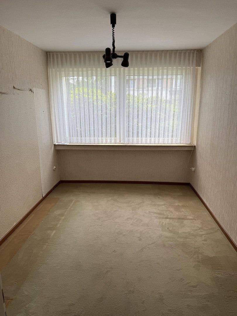Predaj domu 160 m², pozemok 1.103 m², Vogelwarte 15, Leichlingen, Severné Porýnie - Westfálsko Predaj domu 160 m², pozemok 1.103 m², Vogelwarte 15, Leichlingen, Severné Porýnie - Westfálsko