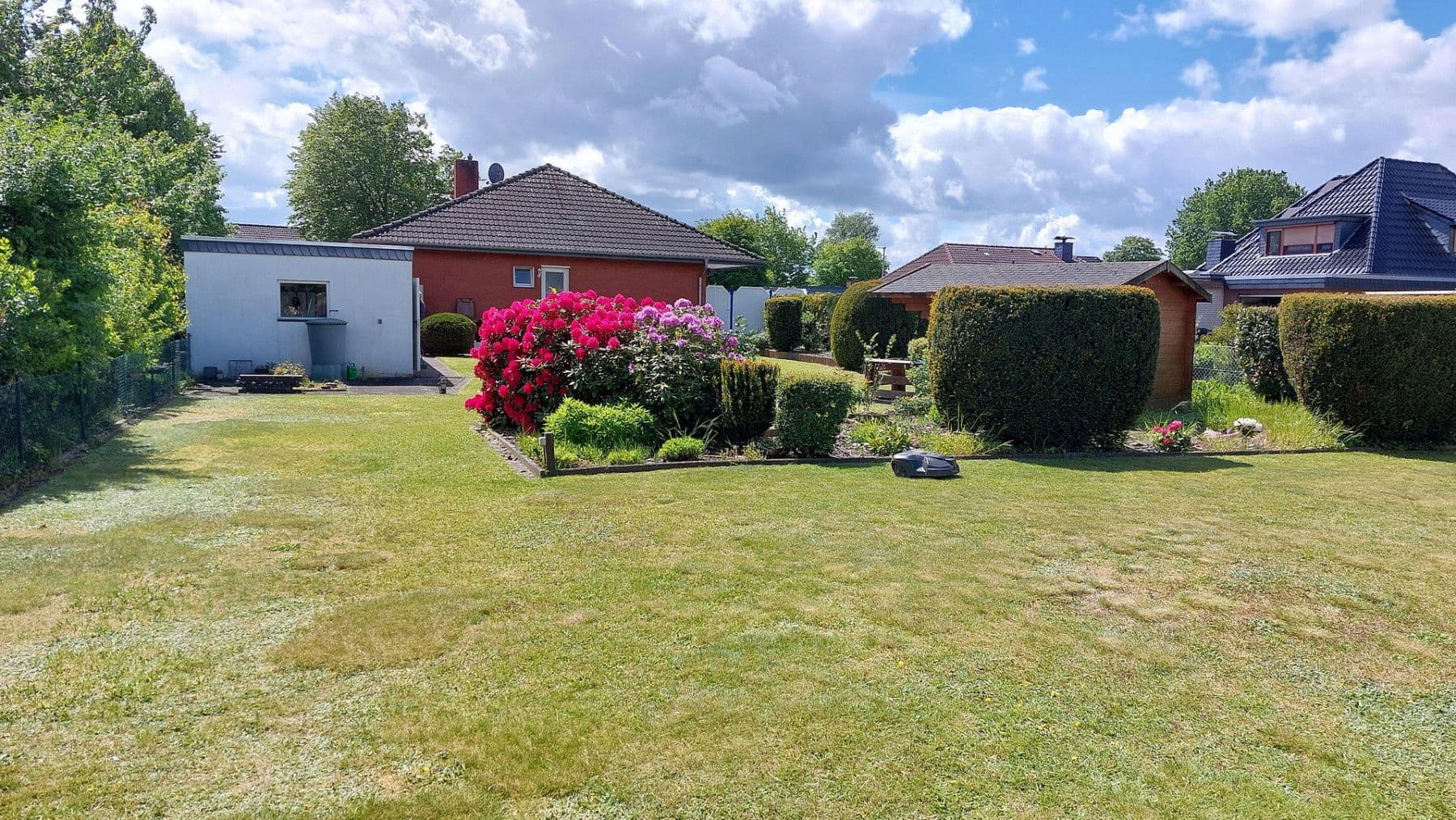 Predaj domu 138 m², pozemok 1.106 m², Weyhe, Dolné Sasko Predaj domu 138 m², pozemok 1.106 m², Weyhe, Dolné Sasko