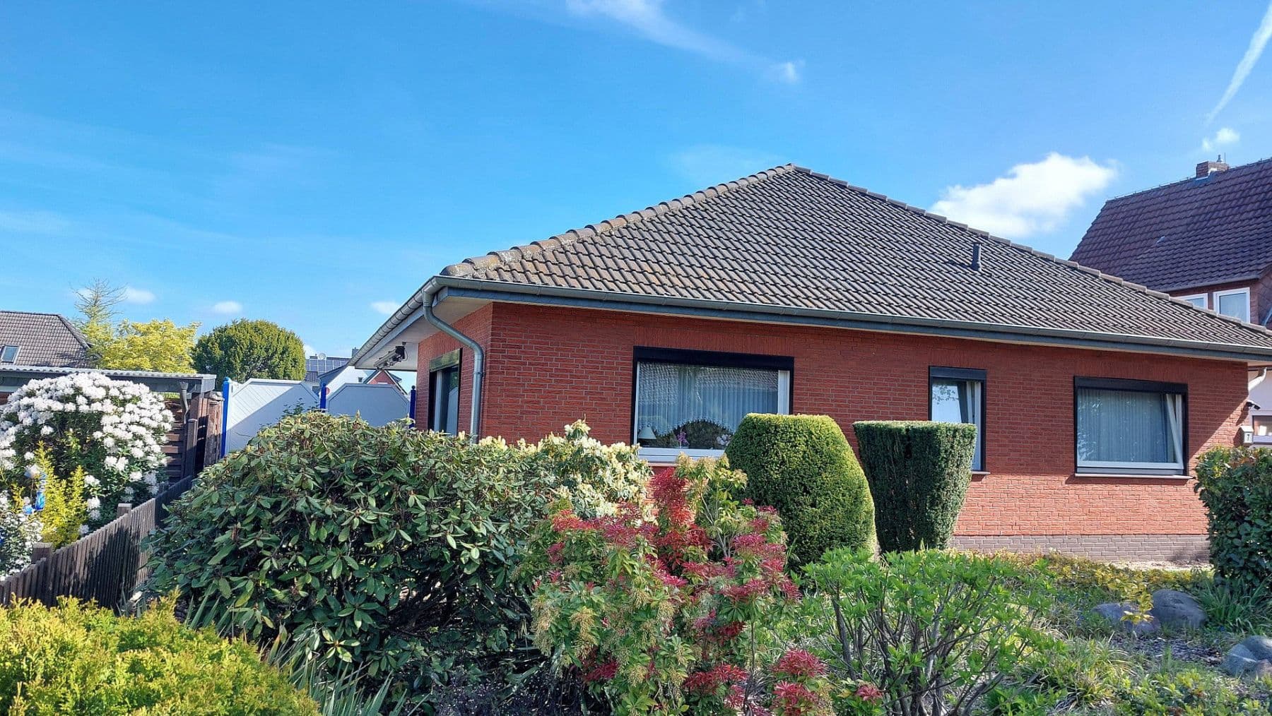 Predaj domu 138 m², pozemok 1.106 m², Weyhe, Dolné Sasko Predaj domu 138 m², pozemok 1.106 m², Weyhe, Dolné Sasko
