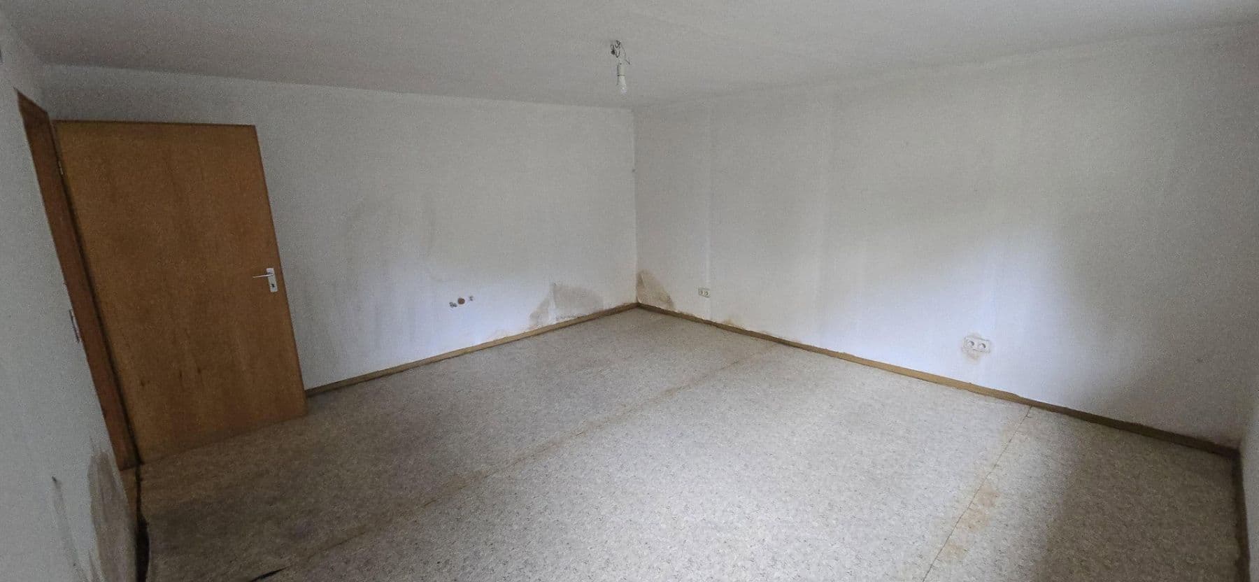 Predaj domu 112 m², pozemok 650 m², Höchstadt an der Aisch, Bavorsko Predaj domu 112 m², pozemok 650 m², Höchstadt an der Aisch, Bavorsko