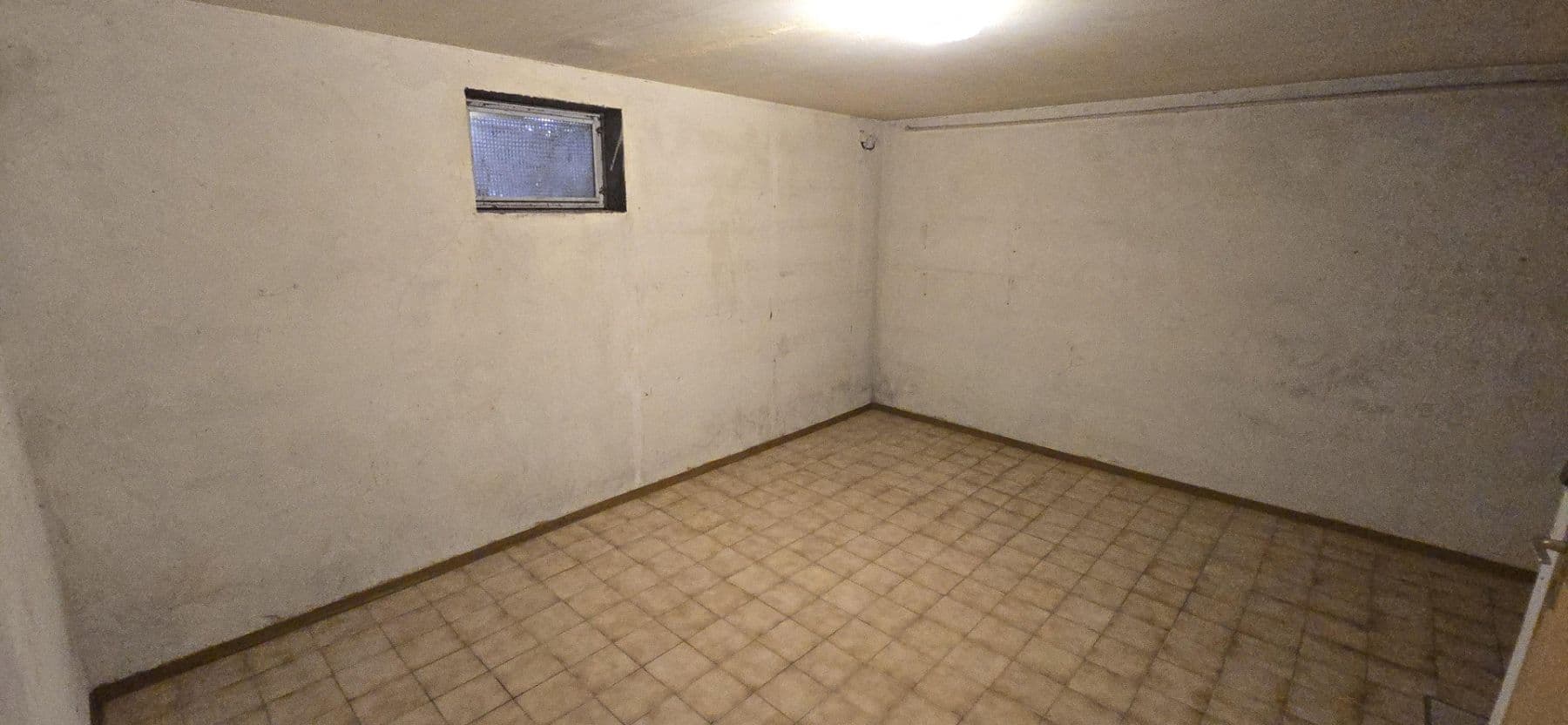Predaj domu 112 m², pozemok 650 m², Höchstadt an der Aisch, Bavorsko Predaj domu 112 m², pozemok 650 m², Höchstadt an der Aisch, Bavorsko