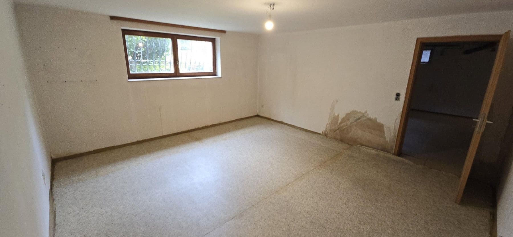 Predaj domu 112 m², pozemok 650 m², Höchstadt an der Aisch, Bavorsko Predaj domu 112 m², pozemok 650 m², Höchstadt an der Aisch, Bavorsko
