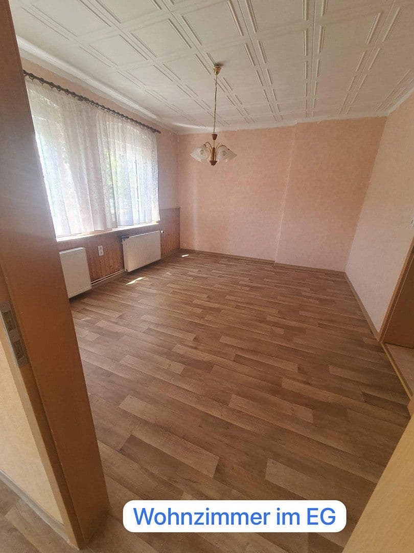 Predaj domu 165 m², pozemok 638 m², Halberstädter Chaussee 6, Magdeburg, Sasko-Anhaltsko Predaj domu 165 m², pozemok 638 m², Halberstädter Chaussee 6, Magdeburg, Sasko-Anhaltsko
