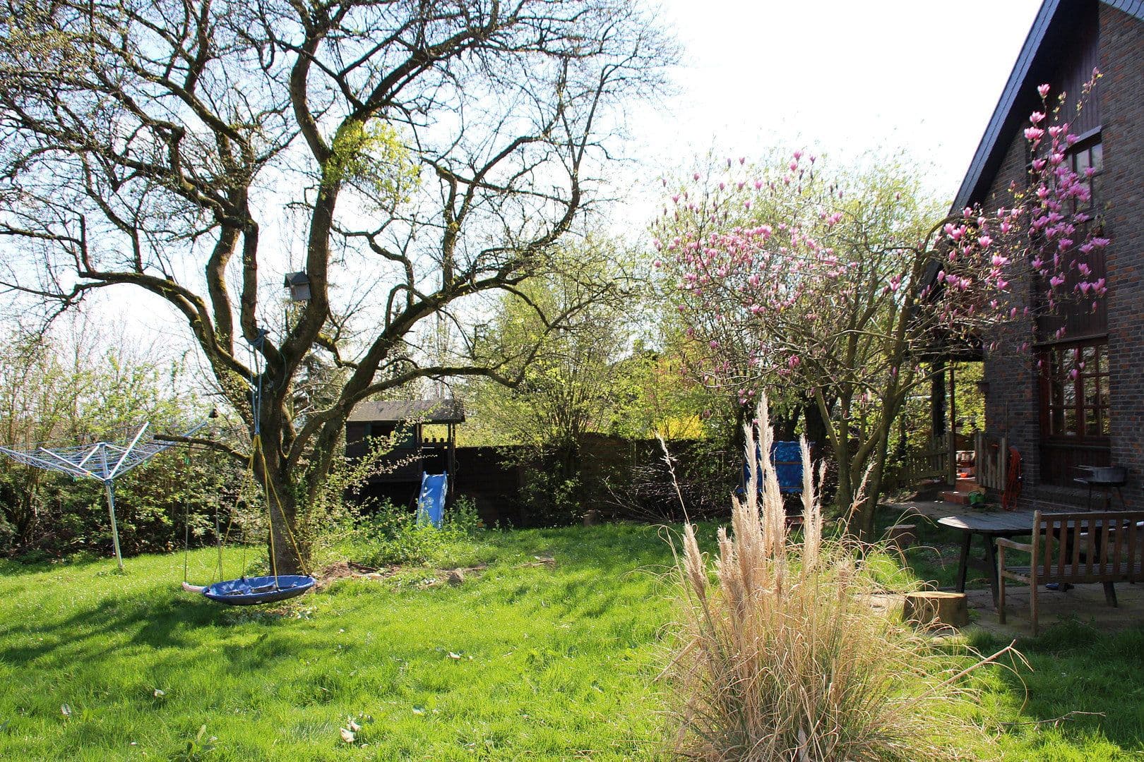 Predaj domu 195 m², pozemok 829 m², Neunkirchen-Seelscheid, Severné Porýnie - Westfálsko Predaj domu 195 m², pozemok 829 m², Neunkirchen-Seelscheid, Severné Porýnie - Westfálsko