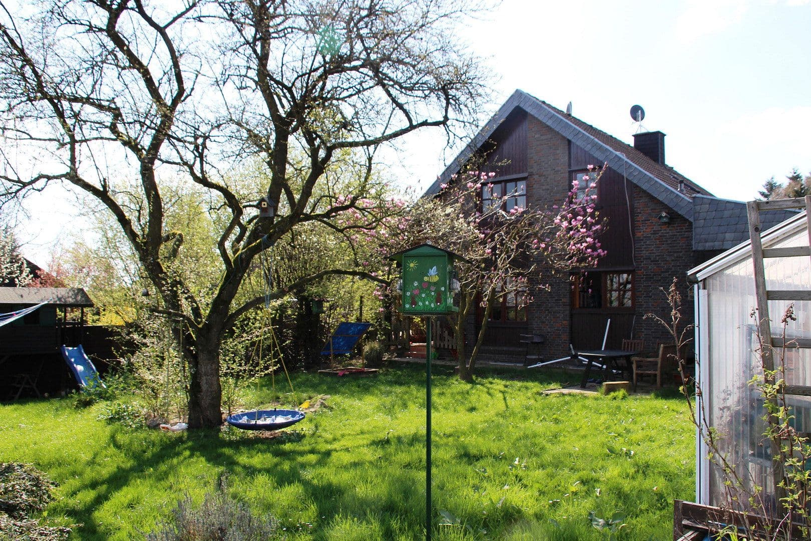 Predaj domu 195 m², pozemok 829 m², Neunkirchen-Seelscheid, Severné Porýnie - Westfálsko Predaj domu 195 m², pozemok 829 m², Neunkirchen-Seelscheid, Severné Porýnie - Westfálsko