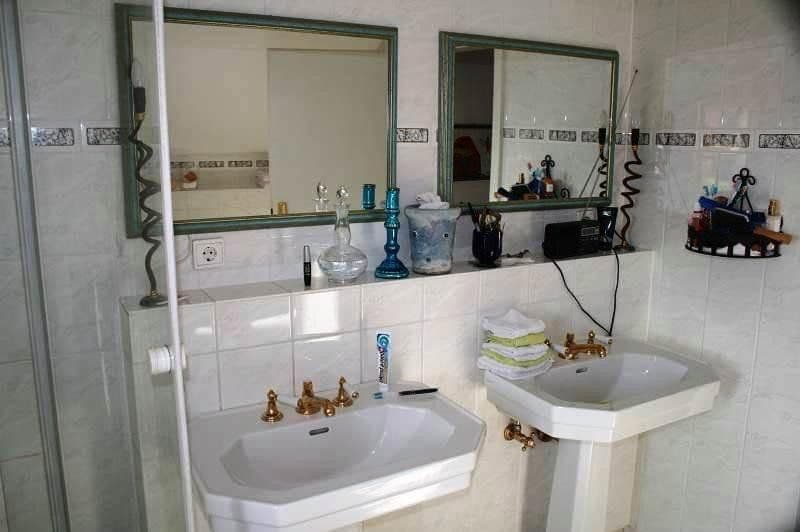 Predaj domu 195 m², pozemok 829 m², Neunkirchen-Seelscheid, Severné Porýnie - Westfálsko Predaj domu 195 m², pozemok 829 m², Neunkirchen-Seelscheid, Severné Porýnie - Westfálsko