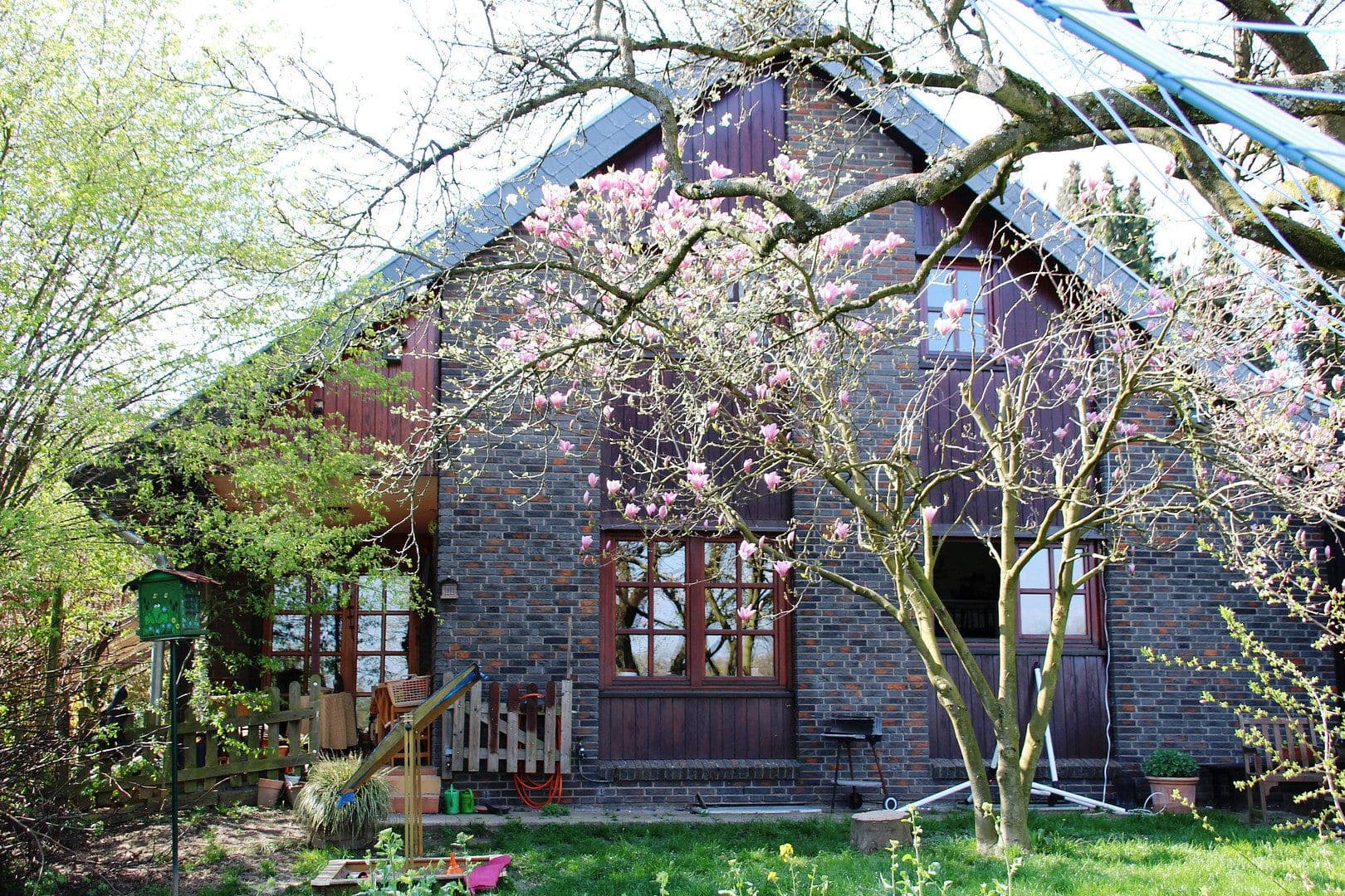 Predaj domu 195 m², pozemok 829 m², Neunkirchen-Seelscheid, Severné Porýnie - Westfálsko Predaj domu 195 m², pozemok 829 m², Neunkirchen-Seelscheid, Severné Porýnie - Westfálsko