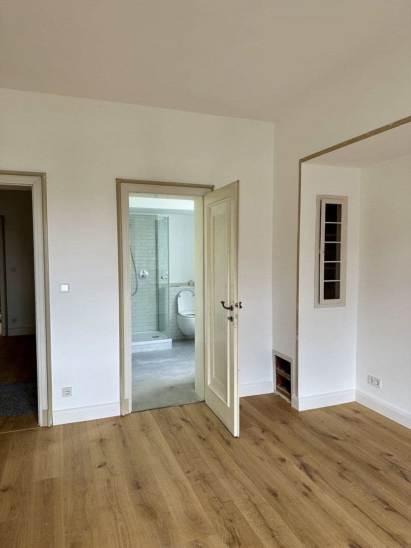 Prenájom bytu 5-izbový 140 m², Weberstraße 10, Bad Homburg vor der Höhe, Hesensko Prenájom bytu 5-izbový 140 m², Weberstraße 10, Bad Homburg vor der Höhe, Hesensko