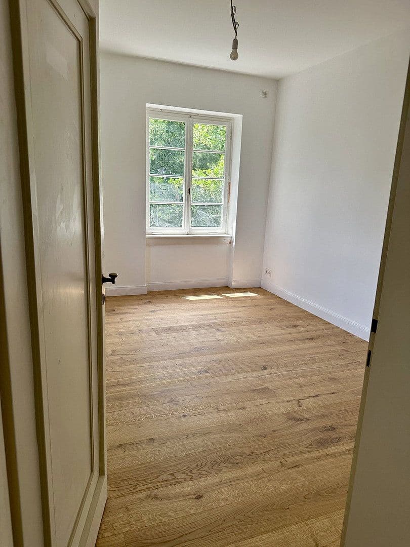 Prenájom bytu 5-izbový 140 m², Weberstraße 10, Bad Homburg vor der Höhe, Hesensko Prenájom bytu 5-izbový 140 m², Weberstraße 10, Bad Homburg vor der Höhe, Hesensko