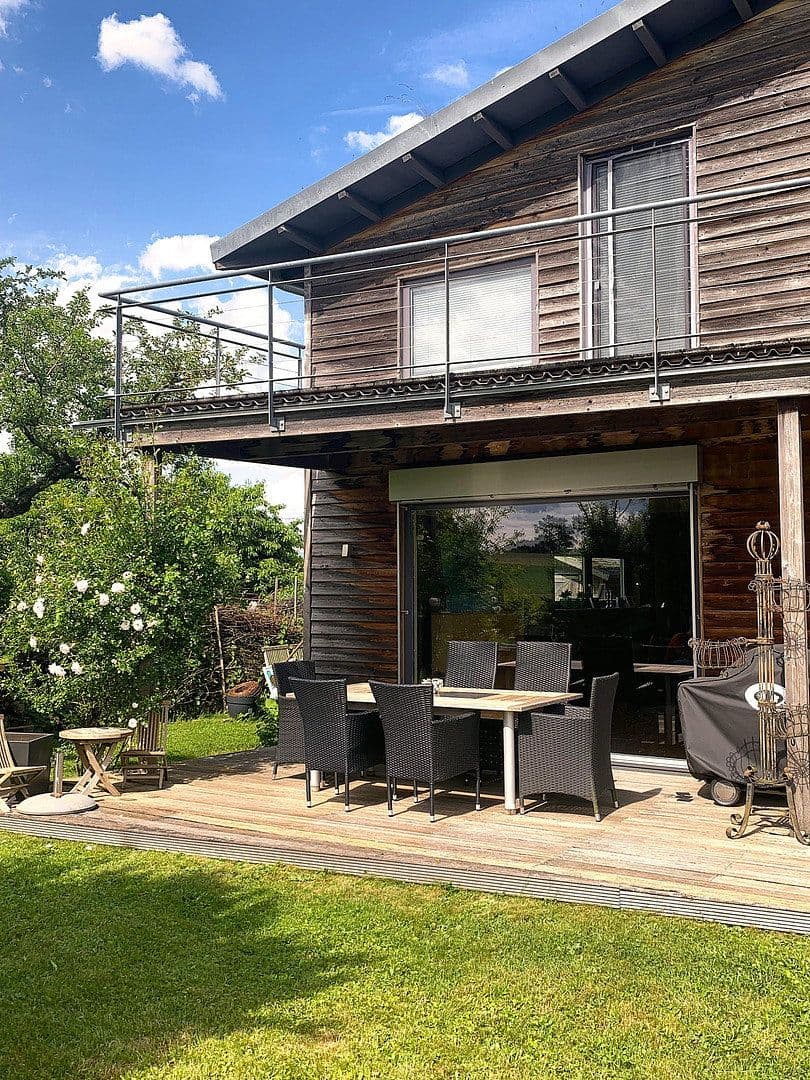 Predaj domu 225 m², pozemok 591 m², Stuttgart, Bádensko-Wurttembersko Predaj domu 225 m², pozemok 591 m², Stuttgart, Bádensko-Wurttembersko