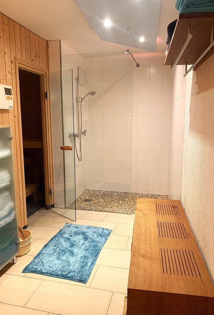 Predaj domu 225 m², pozemok 591 m², Stuttgart, Bádensko-Wurttembersko Predaj domu 225 m², pozemok 591 m², Stuttgart, Bádensko-Wurttembersko
