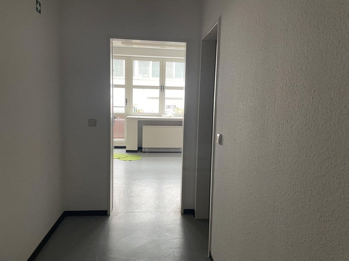 Prenájom bytu 3-izbový 114 m², Meckenheim, Severné Porýnie - Westfálsko Prenájom bytu 3-izbový 114 m², Meckenheim, Severné Porýnie - Westfálsko