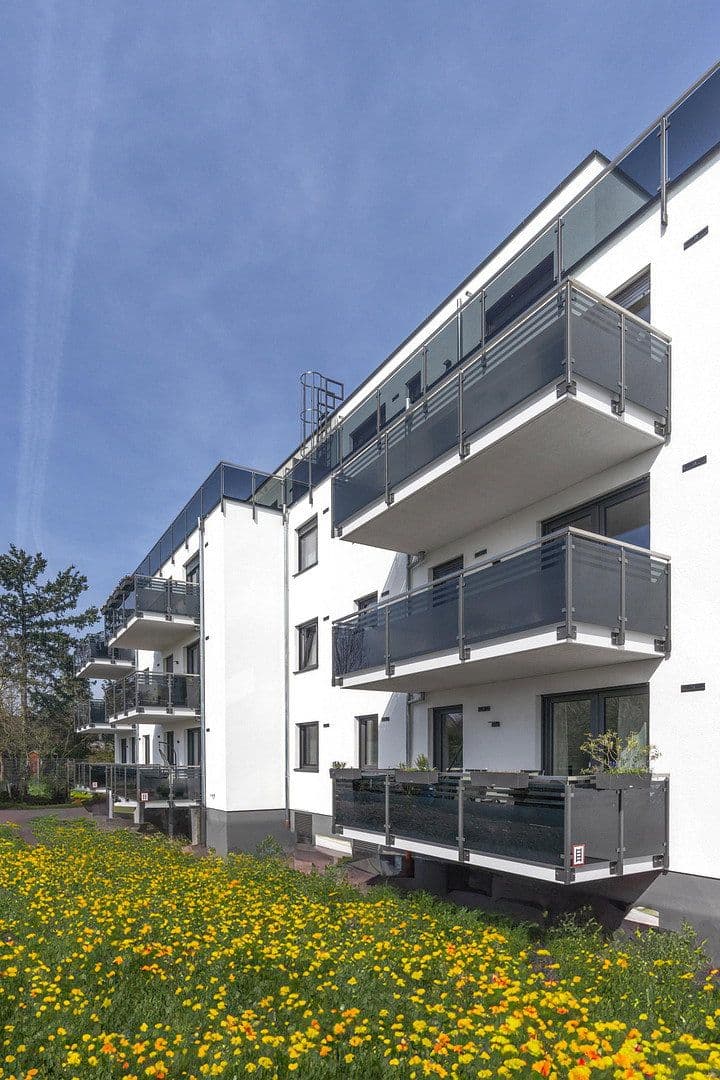 Prenájom bytu 4-izbový 115 m², Andernach, Porýnie-Falcko Prenájom bytu 4-izbový 115 m², Andernach, Porýnie-Falcko