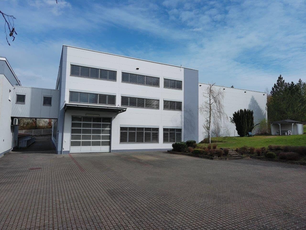 Prenájom nebytového priestoru 8.156 m², Gelnhausen, Hesensko Prenájom nebytového priestoru 8.156 m², Gelnhausen, Hesensko