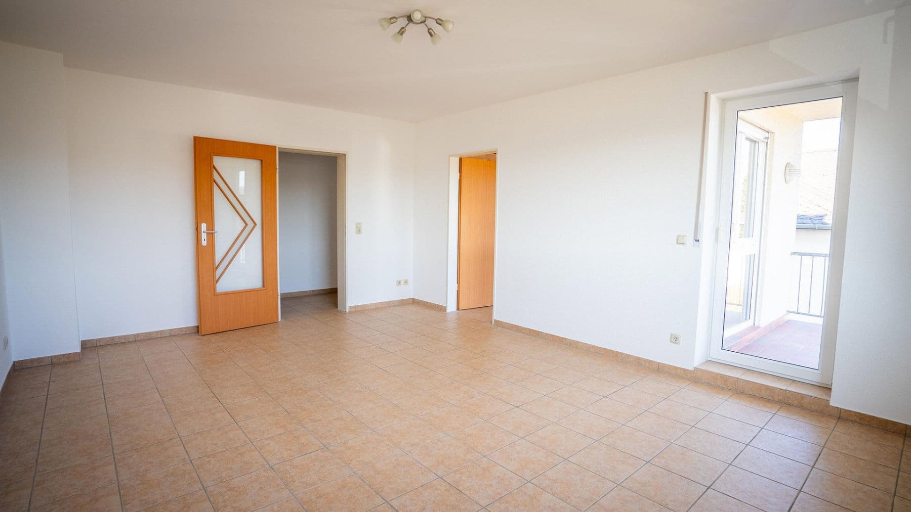 Prenájom bytu 3-izbový 71 m², Echternacherbrück, Porýnie-Falcko Prenájom bytu 3-izbový 71 m², Echternacherbrück, Porýnie-Falcko