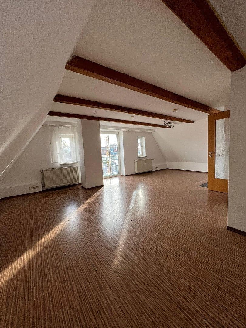 Prenájom bytu 1-izbový 36 m², Maximilianstraße 57, Mindelheim, Bavorsko Prenájom bytu 1-izbový 36 m², Maximilianstraße 57, Mindelheim, Bavorsko