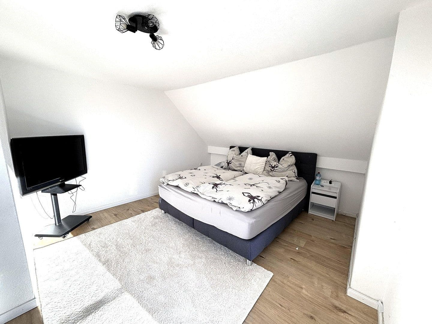 Prenájom domu 135 m², pozemok 500 m², Baierbrunn, Bavorsko Prenájom domu 135 m², pozemok 500 m², Baierbrunn, Bavorsko