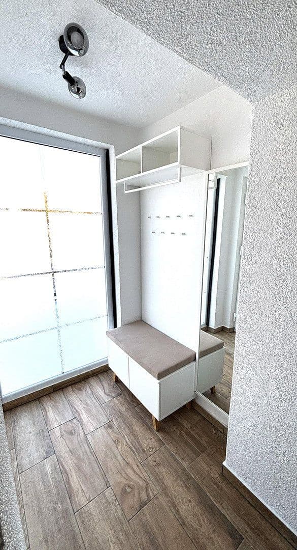 Prenájom domu 135 m², pozemok 500 m², Baierbrunn, Bavorsko Prenájom domu 135 m², pozemok 500 m², Baierbrunn, Bavorsko