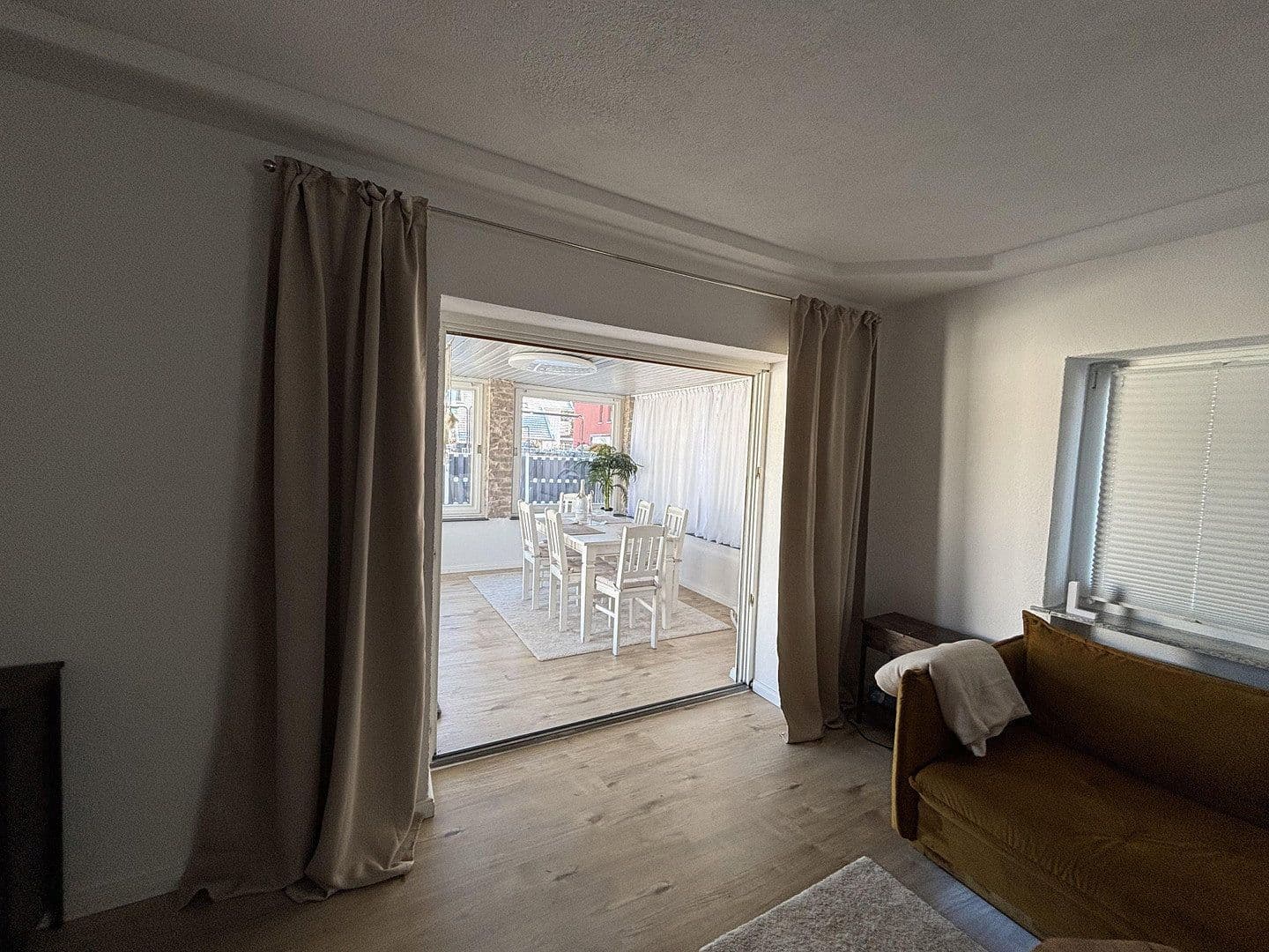 Prenájom domu 135 m², pozemok 500 m², Baierbrunn, Bavorsko Prenájom domu 135 m², pozemok 500 m², Baierbrunn, Bavorsko