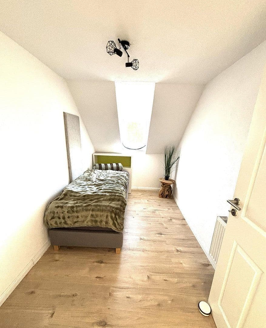 Prenájom domu 135 m², pozemok 500 m², Baierbrunn, Bavorsko Prenájom domu 135 m², pozemok 500 m², Baierbrunn, Bavorsko