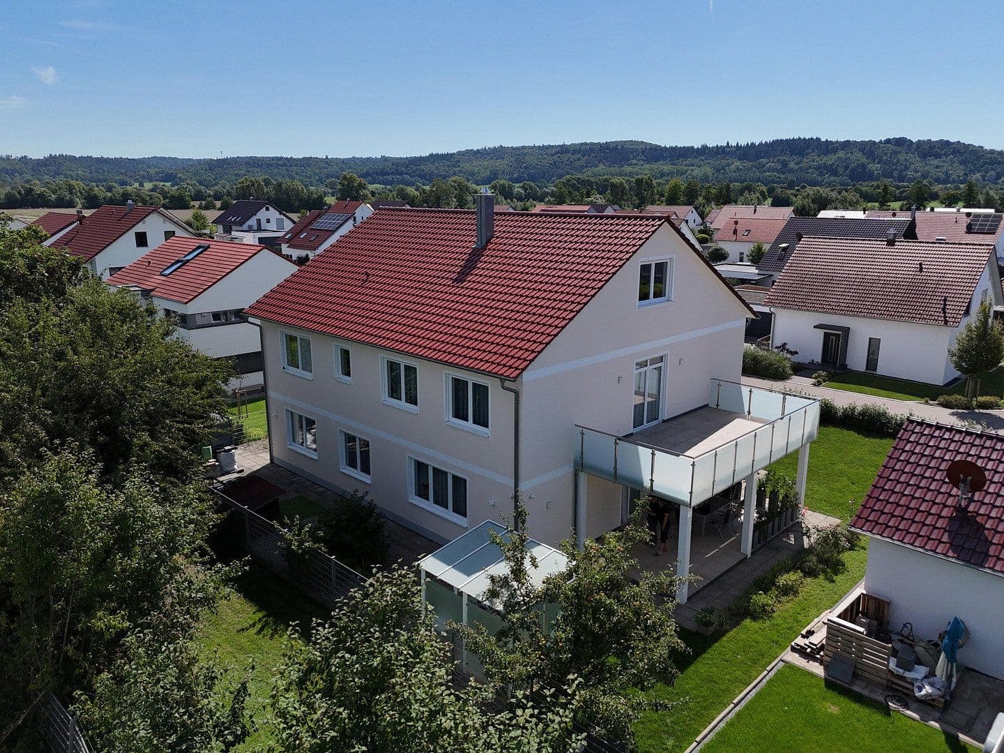 Predaj domu 390 m², pozemok 727 m², Satteldorf, Bádensko-Wurttembersko Predaj domu 390 m², pozemok 727 m², Satteldorf, Bádensko-Wurttembersko