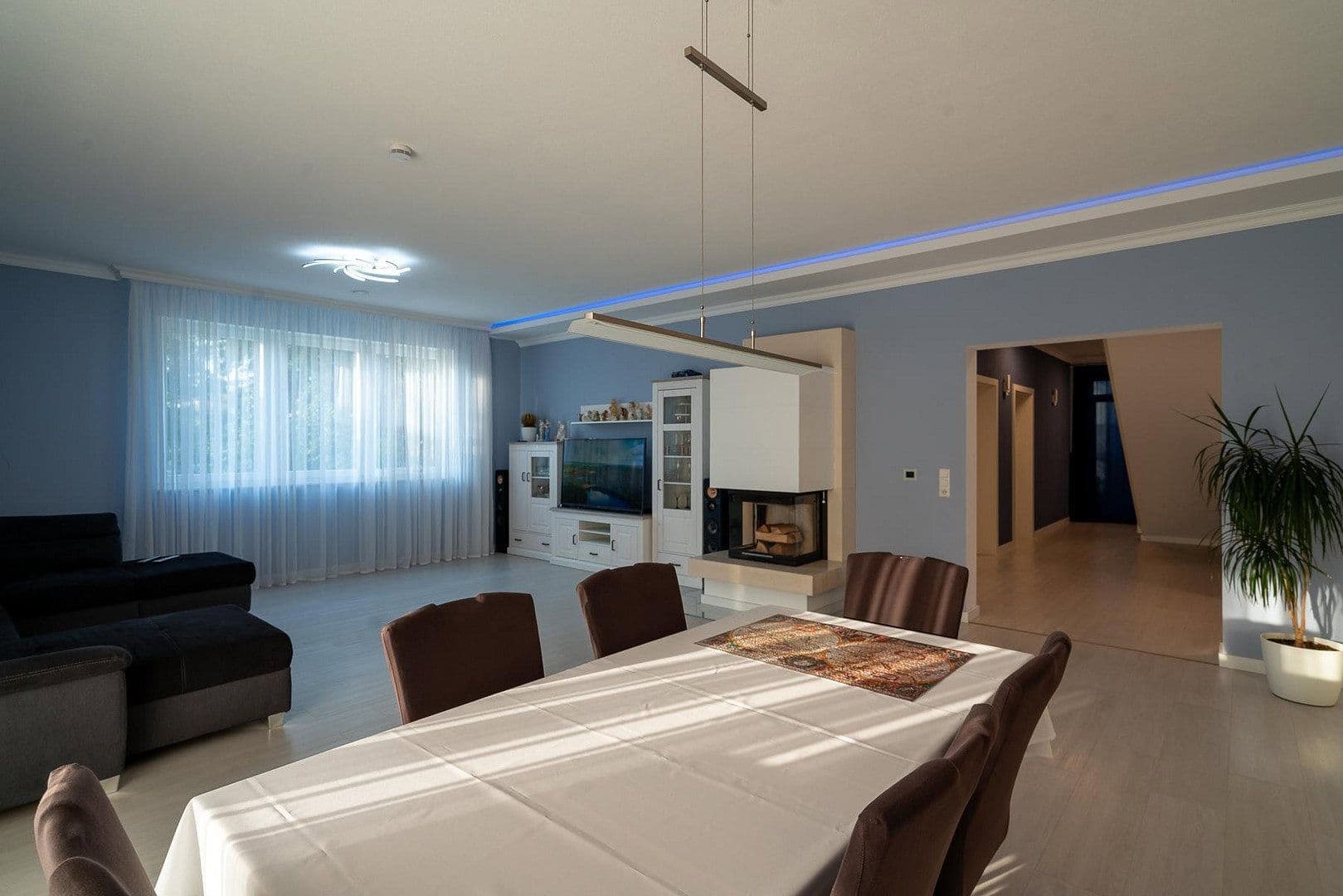 Predaj domu 390 m², pozemok 727 m², Satteldorf, Bádensko-Wurttembersko Predaj domu 390 m², pozemok 727 m², Satteldorf, Bádensko-Wurttembersko