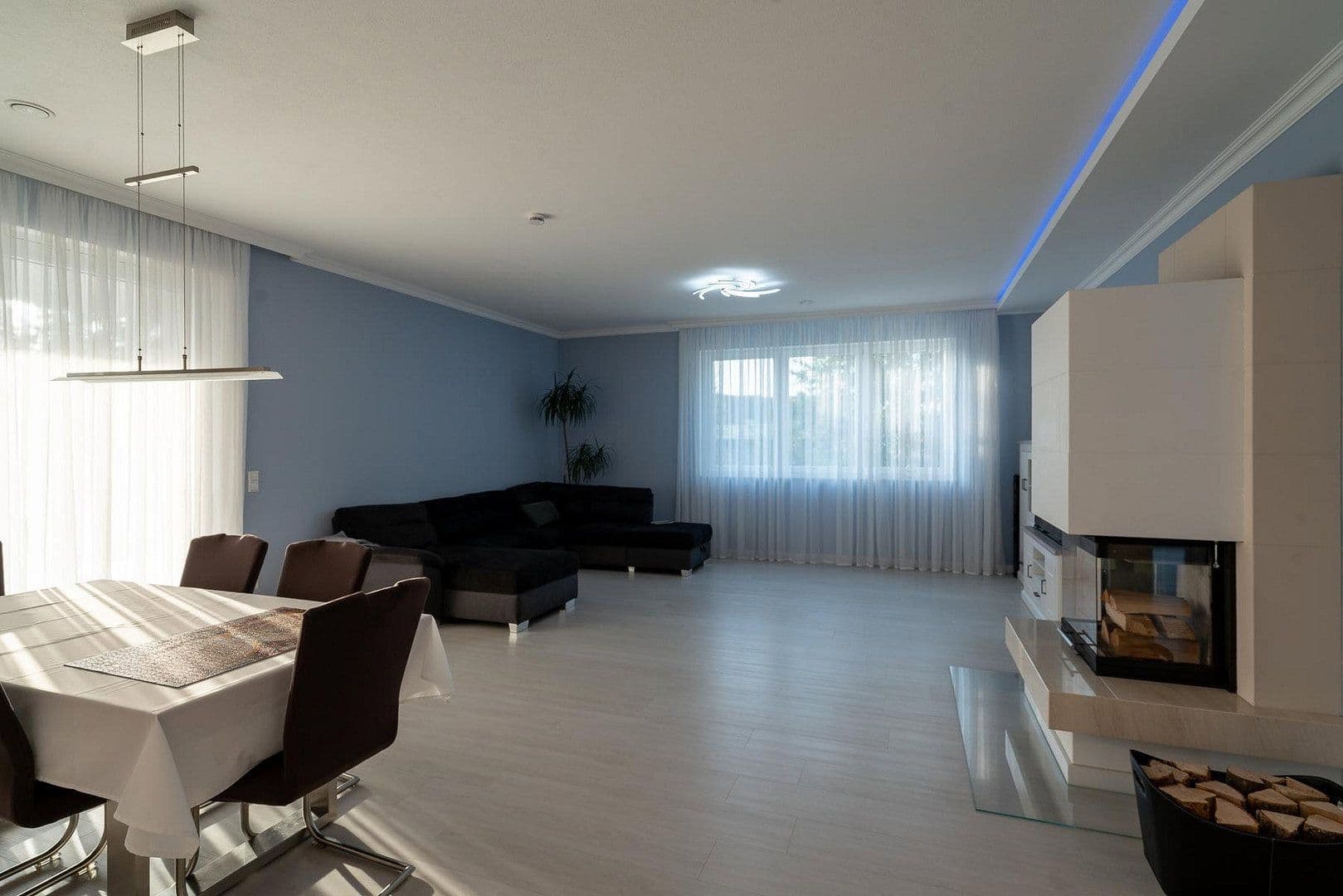 Predaj domu 390 m², pozemok 727 m², Satteldorf, Bádensko-Wurttembersko Predaj domu 390 m², pozemok 727 m², Satteldorf, Bádensko-Wurttembersko