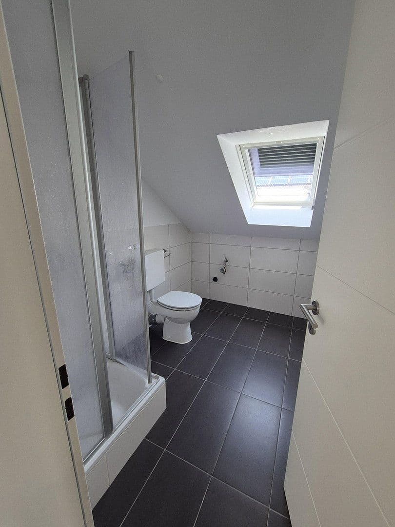 Prenájom bytu 3-izbový 75 m², Nandlstadt, Bavorsko Prenájom bytu 3-izbový 75 m², Nandlstadt, Bavorsko