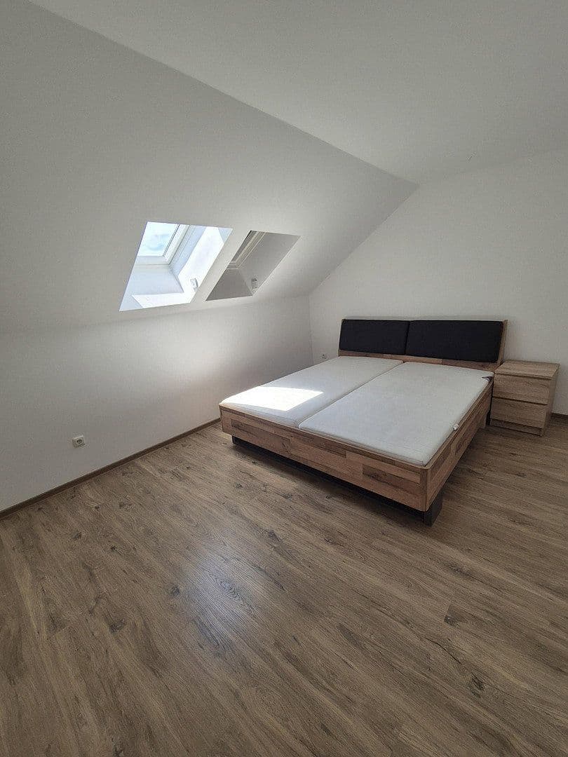 Prenájom bytu 3-izbový 75 m², Nandlstadt, Bavorsko Prenájom bytu 3-izbový 75 m², Nandlstadt, Bavorsko