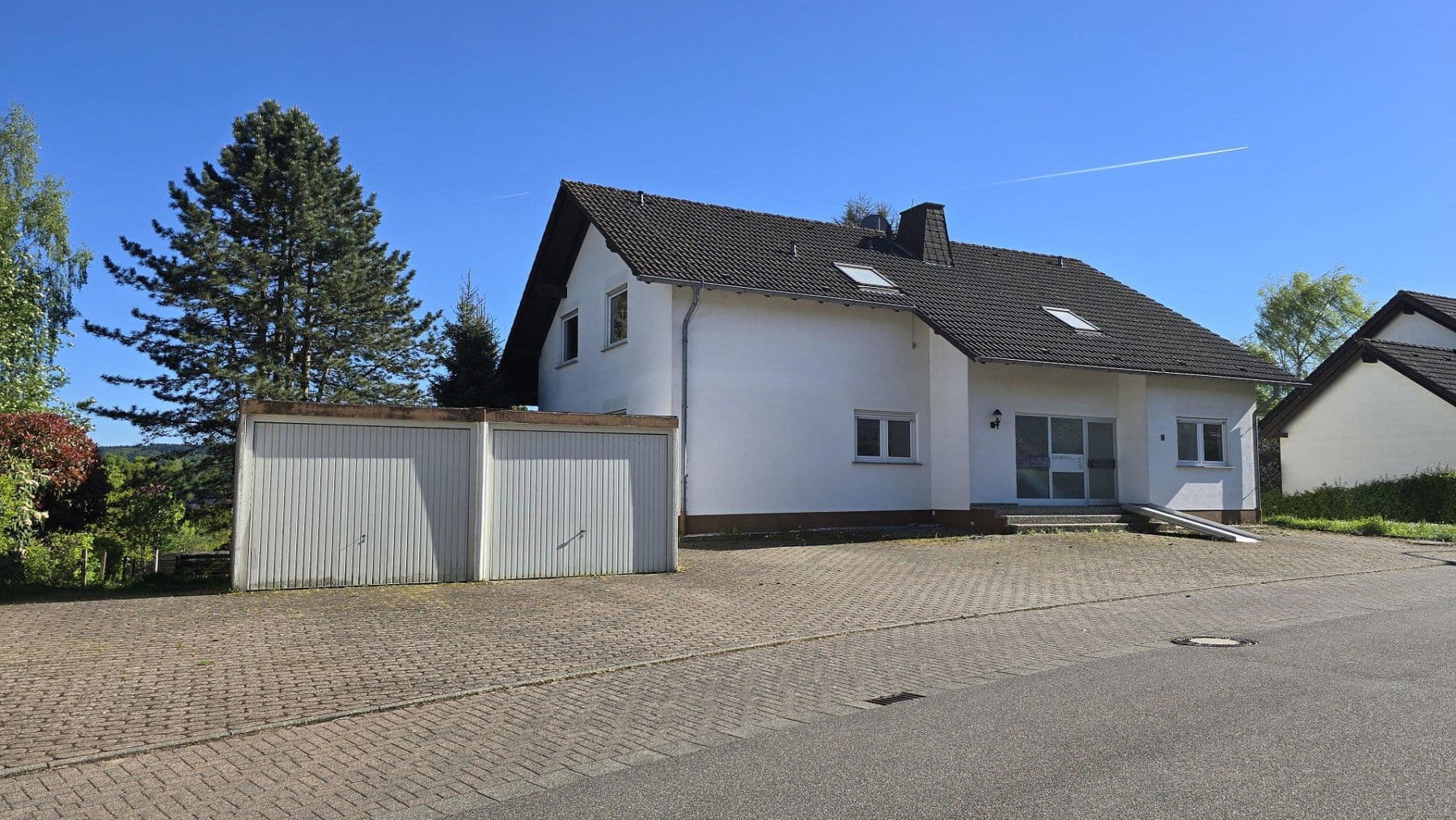 Predaj domu 325 m², pozemok 943 m², Weilburg, Hesensko Predaj domu 325 m², pozemok 943 m², Weilburg, Hesensko