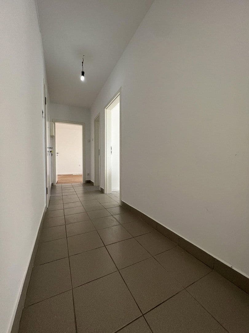 Prenájom bytu 2-izbový 60 m², Platz der Republik 50a, Wuppertal, Severné Porýnie - Westfálsko Prenájom bytu 2-izbový 60 m², Platz der Republik 50a, Wuppertal, Severné Porýnie - Westfálsko